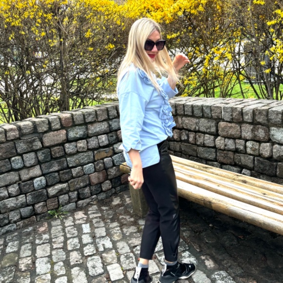 New Classic Trendy Coton Blue Blouse NWT - Picture 2 of 5